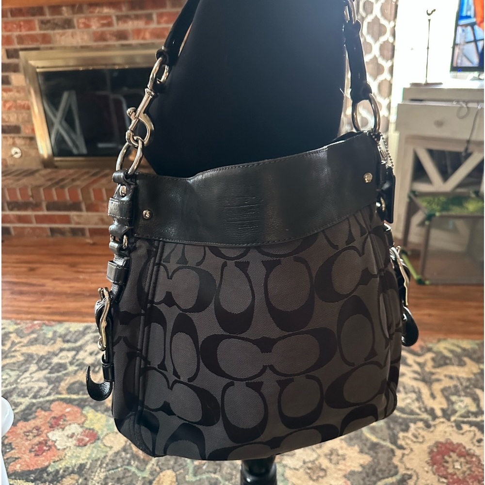 Coach black leather signature Zoe bag